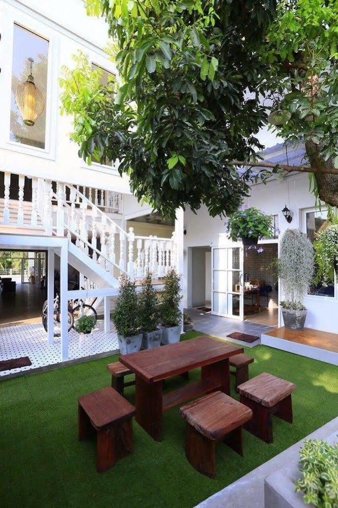 Baan Iyara Hotel Nan Exterior photo